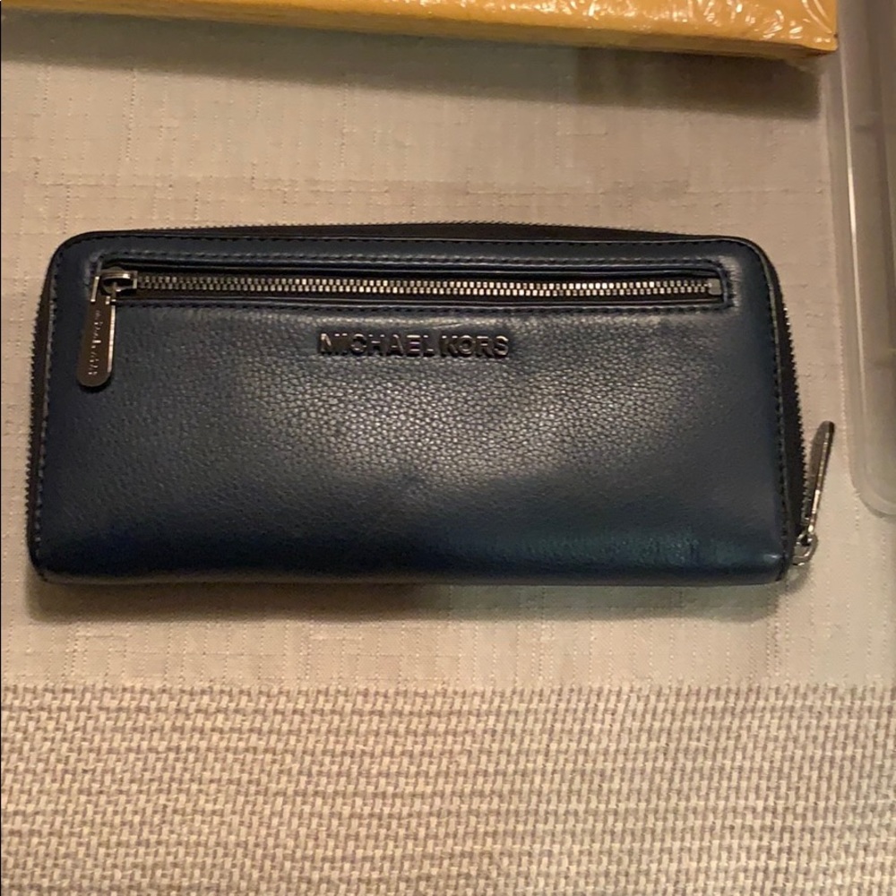 Michael Kors wallet